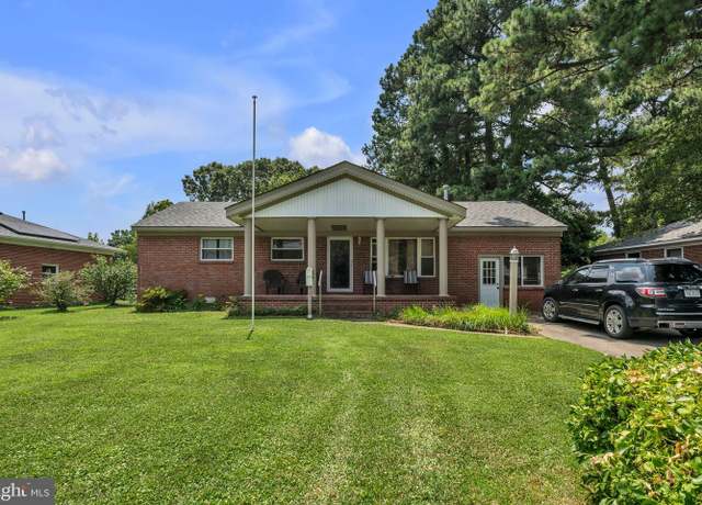 Property at 4813 Sullivan Blvd, Virginia Beach, VA 23455, 4 beds, 2 baths