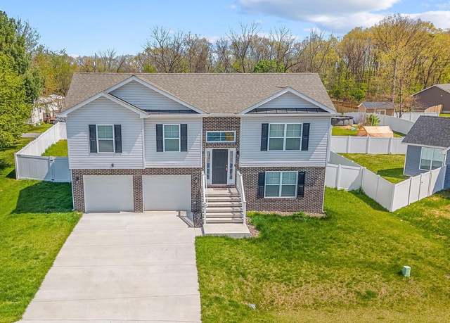 Property at 67 Graham Dr, Martinsburg, WV 25405, 4 beds, 3 baths
