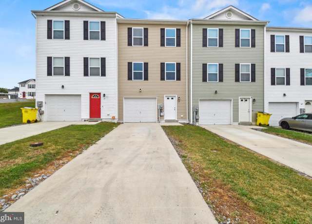 Property at 23 Crocus Ct, Martinsburg, WV 25404, 3 beds, 2.5 baths