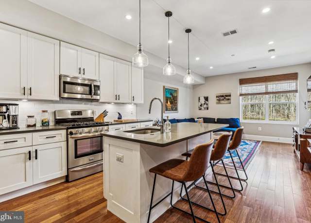 Property at 2221 M St NE #302, Washington, DC 20002, 2 beds, 2 baths