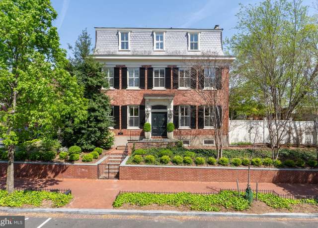 Property at 700 6th St SE, Washington, DC 20003, 5 beds, 3.5 baths