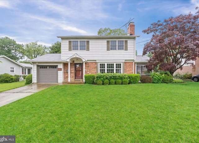 Property at 402 Apple Rd, Newark, DE 19711, 5 beds, 2.5 baths