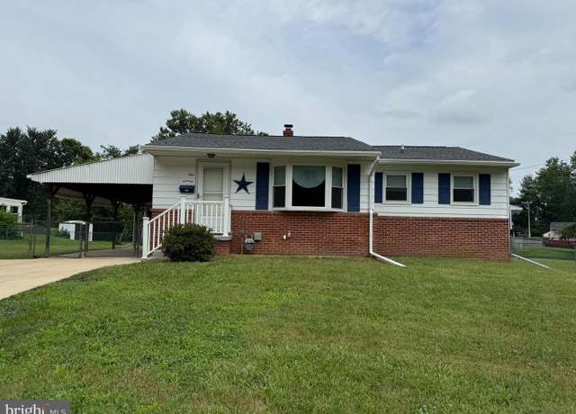 Property at 1 Holden Dr, New Castle, DE 19720, 4 beds, 2 baths