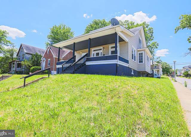 Property at 4001 Ridgecroft Rd, Baltimore, MD 21206, 5 beds, 3 baths