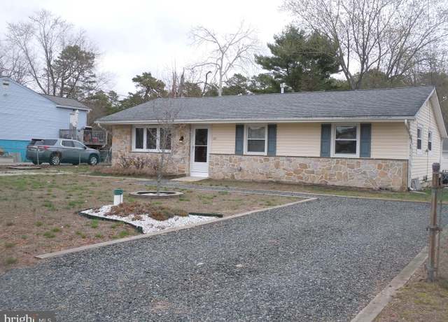 Property at 331 Seminole Trl, Browns Mills, NJ 08015, 3 beds, 2 baths