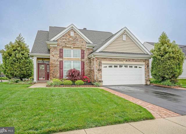 Property at 11 Springfield Ave, Berlin, NJ 08009, 2 beds, 2.5 baths