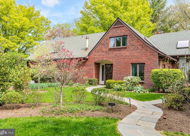 Property at 37 Constitution Hl W, Princeton, NJ 08540, 3 beds, 3 baths