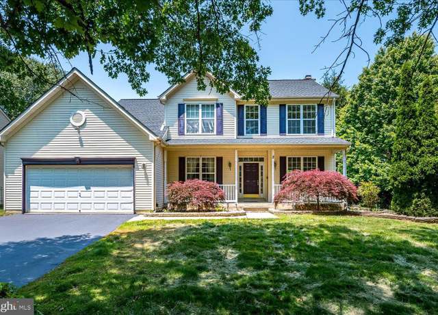 Property at 2 Durham Way, East Windsor, NJ 08520, 4 beds, 3 baths