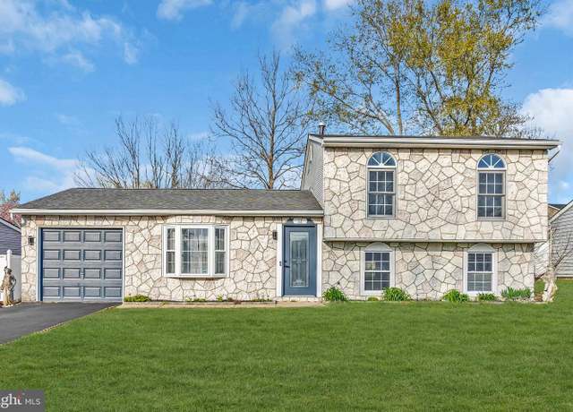 Property at 12 Mizzen Dr, Barnegat, NJ 08005, 3 beds, 1.5 baths