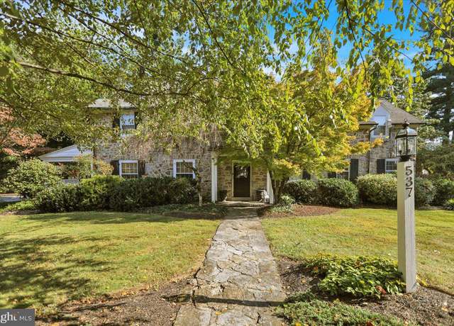 Property at 537 N Brobst St, Reading, PA 19607, 5 beds, 3.5 baths