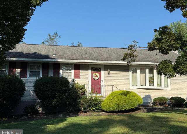 Property at 120 Hill Ave, Mohnton, PA 19540, 3 beds, 2 baths