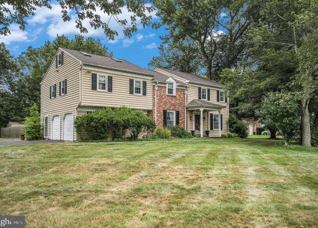Property at 6 Windy Knoll Dr, Richboro, PA 18954, 6 beds, 3.5 baths