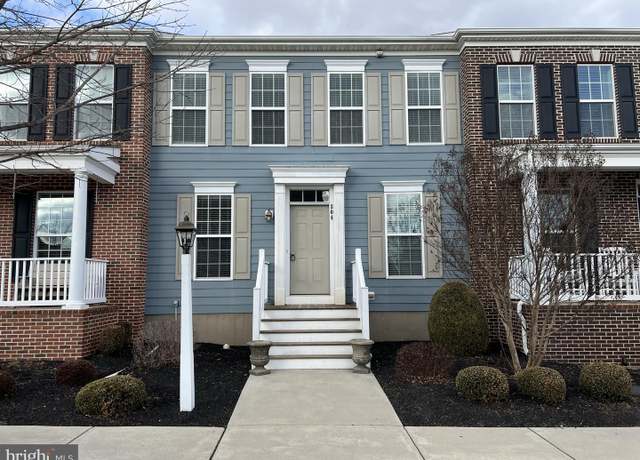 Property at 304 Line Rd, Mechanicsburg, PA 17050, 3 beds, 2.5 baths