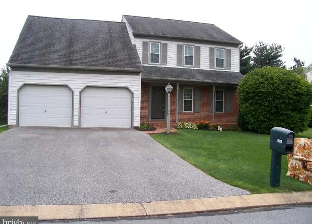 Property at 1830 Krystle Dr, Lancaster, PA 17602, 3 beds, 1.5 baths