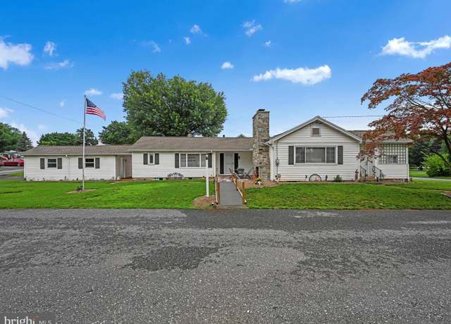 Property at 345 Florin Ave, Mount Joy, PA 17552, 2 beds, 1.5 baths