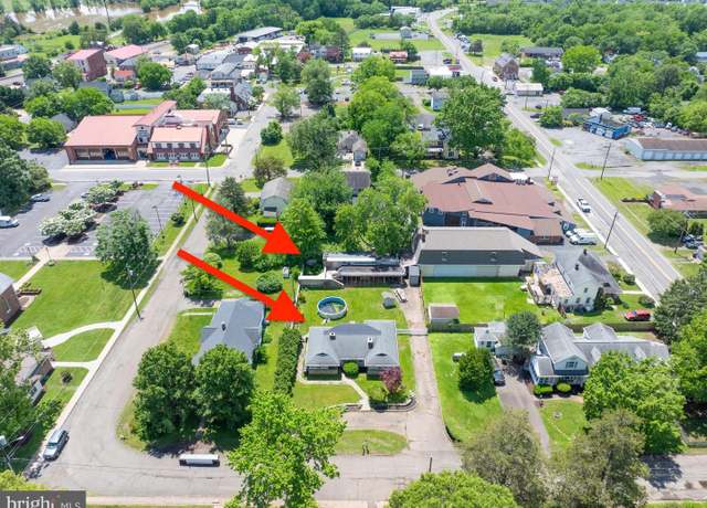 Property at 102 E Washington St, Remington, VA 22734, 2 beds, 1 bath