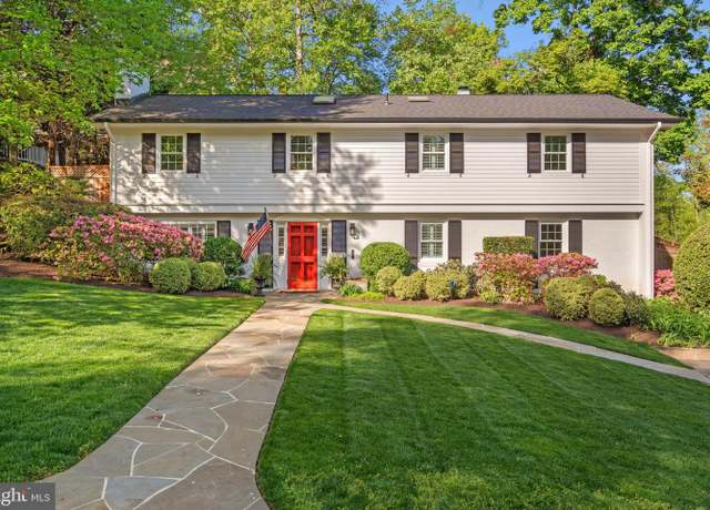 Property at 6208 Foxcroft Rd, Alexandria, VA 22307, 4 beds, 3 baths