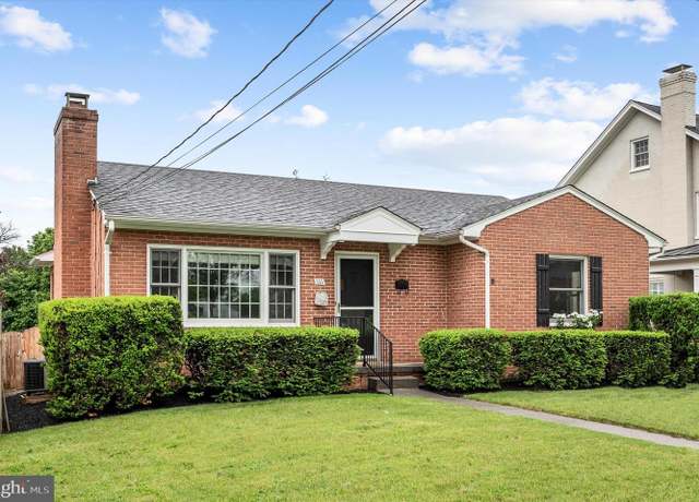 Property at 111 Montague Ave, Winchester, VA 22601, 3 beds, 1 bath