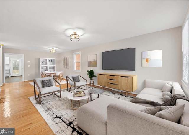 Property at 903 Vandever Ave, Wilmington, DE 19802, 3 beds, 1 bath