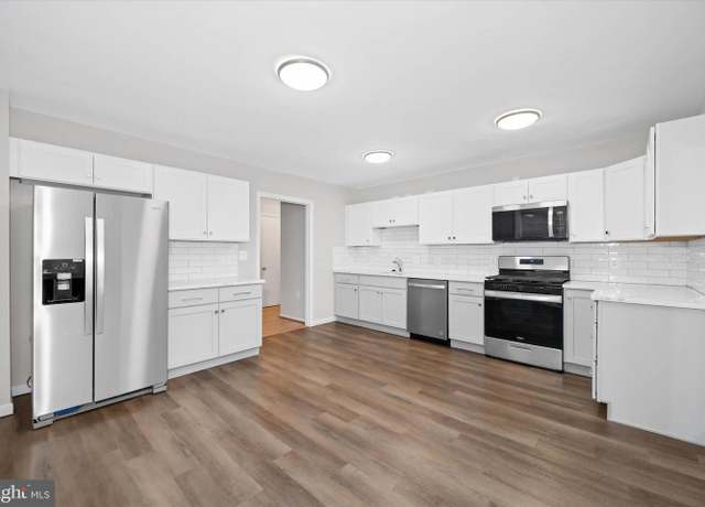 Property at 903 Vandever Ave, Wilmington, DE 19802, 3 beds, 1 bath