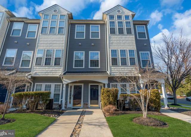 Property at 38 Swan Ct, Delanco, NJ 08075, 2 beds, 2 baths