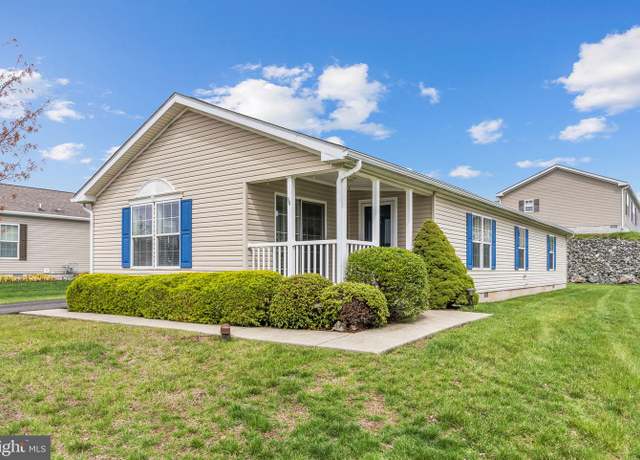 Property at 86 Westin Rd, Douglassville, PA 19518, 3 beds, 2 baths