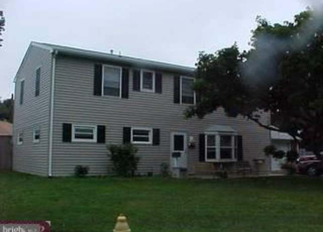 Property at 400 Louise Ave, Croydon, PA 19021, 8 beds, 2 baths