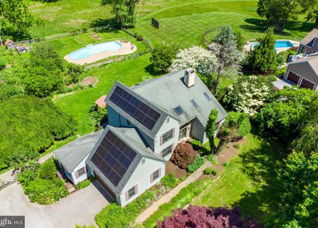 Property at 1019 Ashley Rd, West Chester, PA 19382, 3 beds, 3.5 baths