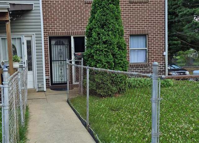 Property at 555 Woodward St, Lancaster, PA 17602, 3 beds, 2 baths