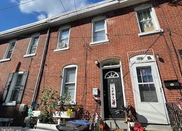 Property at 927 Jackson St, Norristown, PA 19401, 2 beds, 1 bath