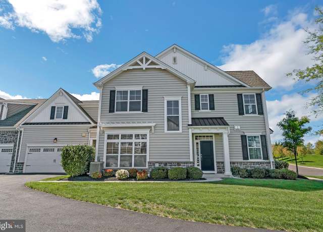 Property at 301 Summit Dr, Royersford, PA 19468, 3 beds, 2.5 baths