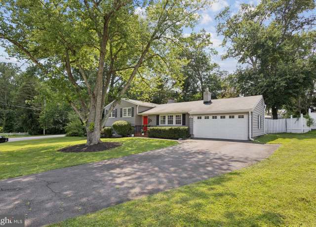 Property at 7810 Midday Ln, Alexandria, VA 22306, 4 beds, 3 baths