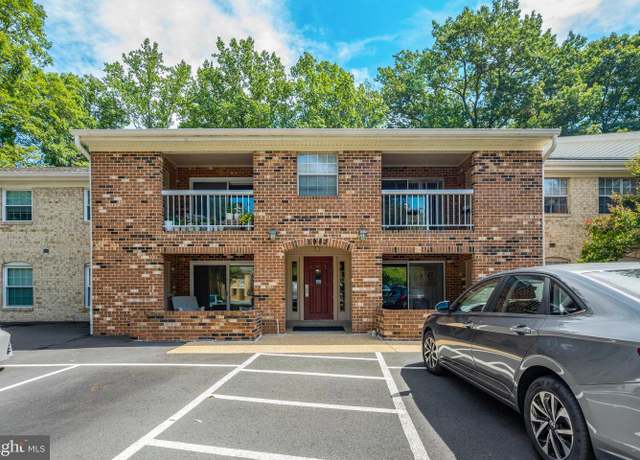 Property at 5942 Cove Landing Rd #303, Burke, VA 22015, 2 beds, 2 baths
