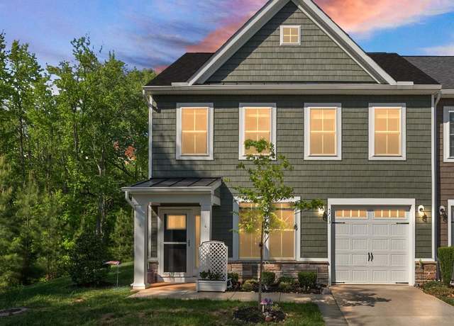 Property at 5713 Finley Rose Ct, Fredericksburg, VA 22407, 3 beds, 2.5 baths