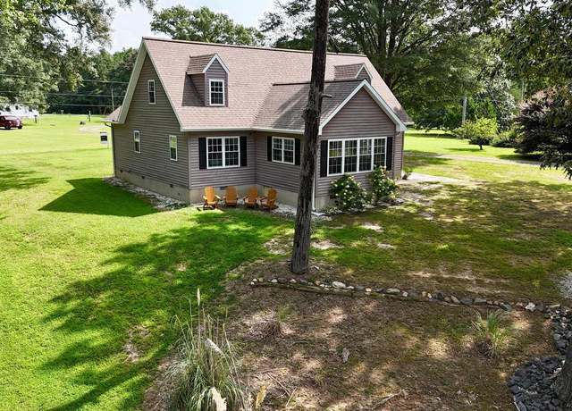 Property at 308 Apple Tree Rd, Montross, VA 22520, 4 beds, 3.5 baths