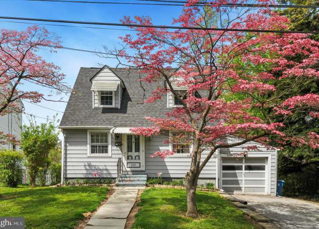 Property at 205 Woodrow Ave, Wilmington, DE 19803, 3 beds, 2 baths