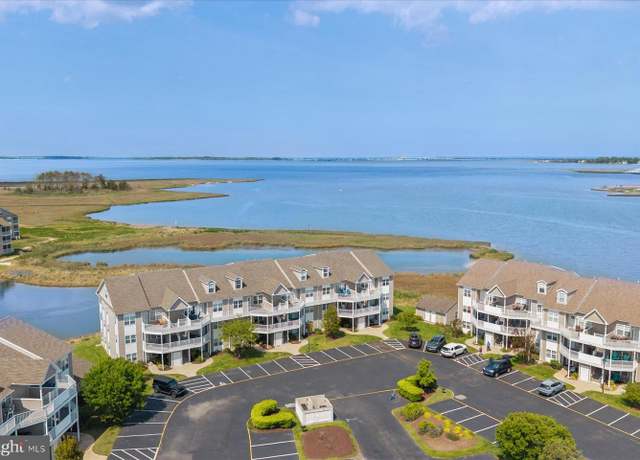 Property at 30399 Pavilion Dr Unit 13-5, Ocean View, DE 19970, 4 beds, 3 baths
