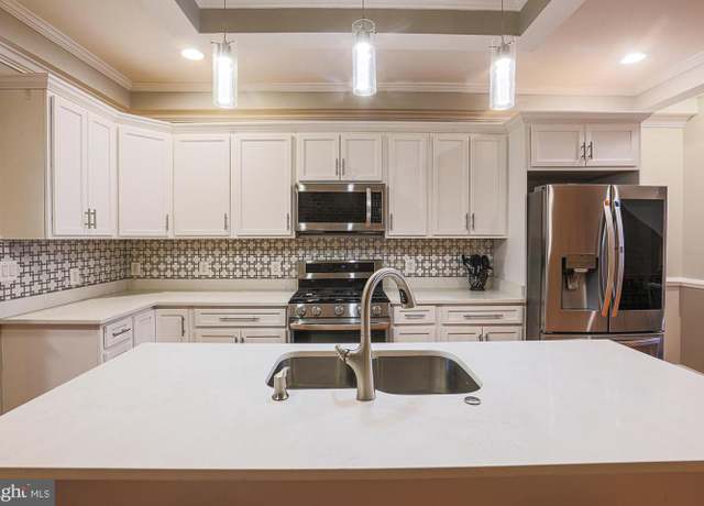 Property at 716 N Collington Ave, Baltimore, MD 21205, 3 beds, 3.5 baths