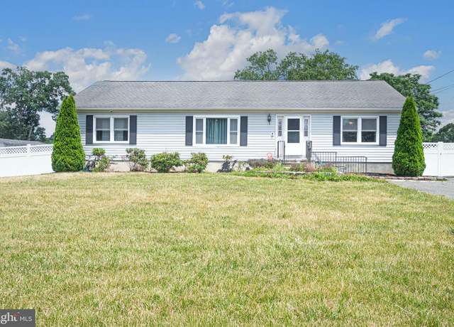 Property at 208 W Arctic Ave, Minotola, NJ 08341, 3 beds, 2 baths