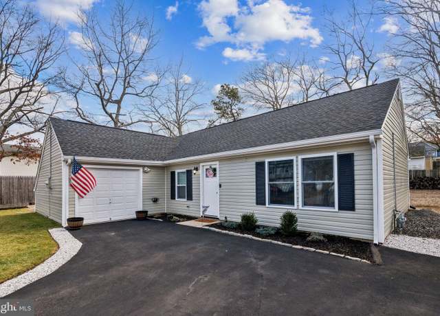 Property at 125 Torpedo Rd, Manahawkin, NJ 08050, 3 beds, 1 bath