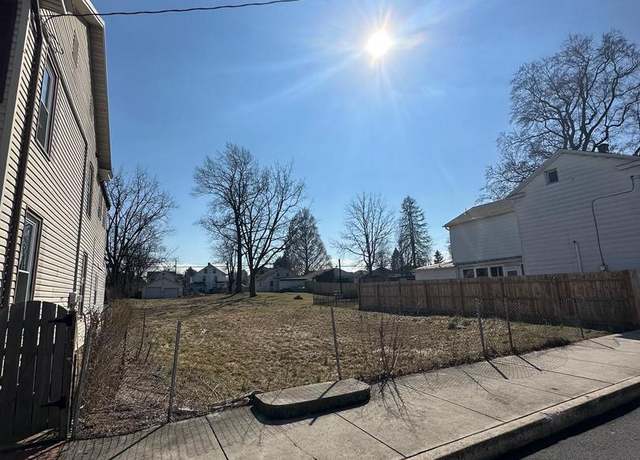 Property at 136 E Locust St, Mechanicsburg, PA 17055