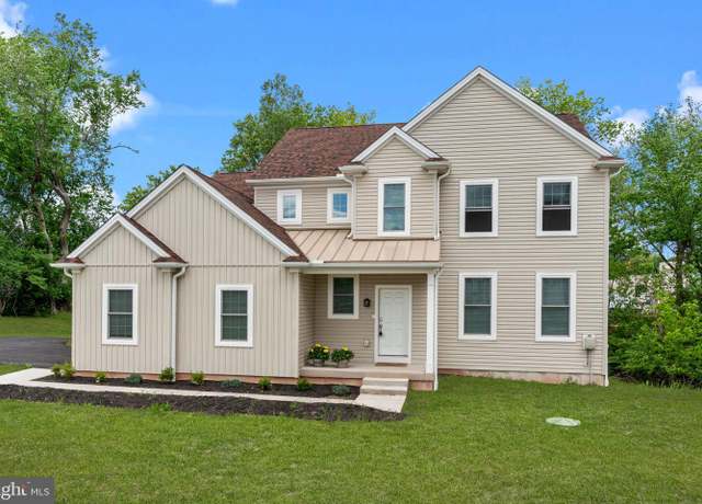 Property at 5 Blackhorse Woods Ln, Plymouth Meeting, PA 19462, 4 beds, 3.5 baths