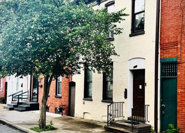 Property at 342 E King St, York, PA 17403, 5 beds, 1.5 baths