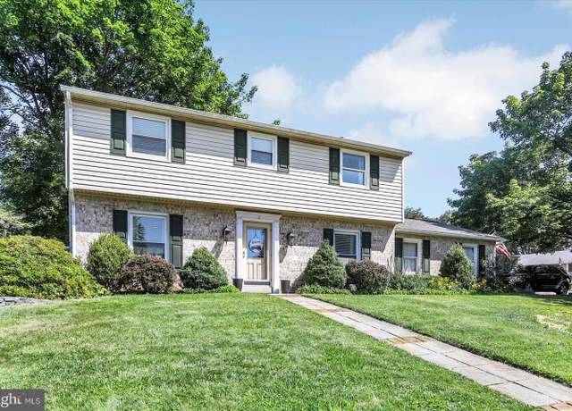 Property at 2 Covington Dr, Shrewsbury, PA 17361, 4 beds, 2.5 baths