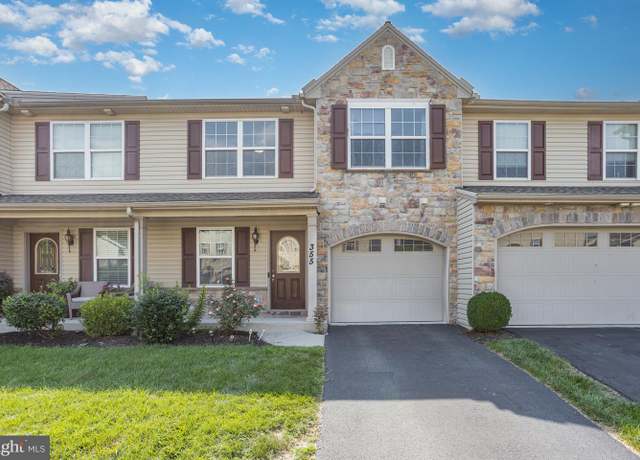 Property at 355 Weatherstone Dr, New Cumberland, PA 17070, 3 beds, 2.5 baths