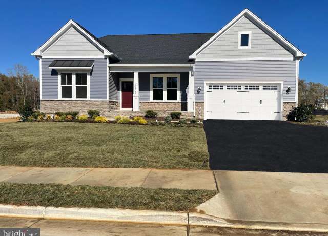 Property at 10103 N Streamview Ct, Fredericksburg, VA 22408, 4 beds, 3.5 baths