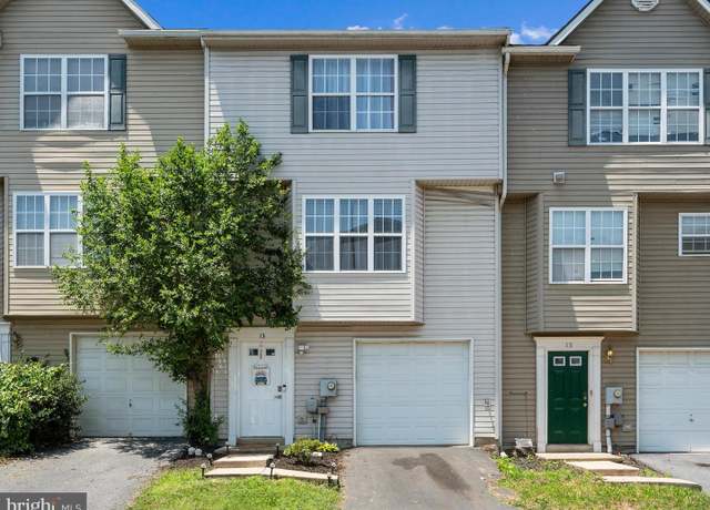 Property at 13 Mistala Ct, Inwood, WV 25428, 4 beds, 3.5 baths