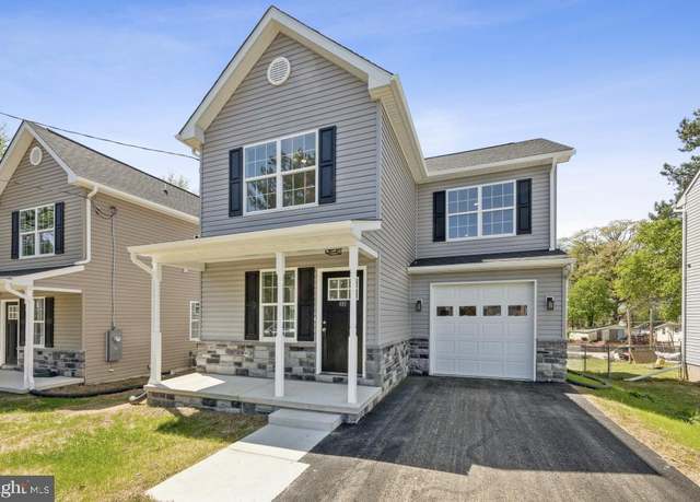 Property at 409 10th St, New Castle, DE 19720, 3 beds, 2.5 baths