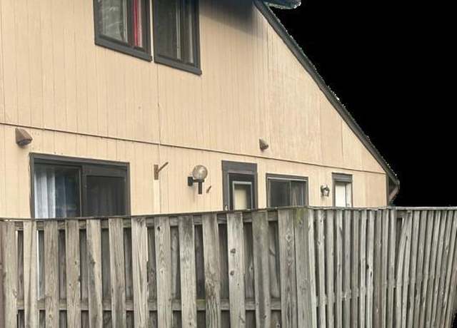 Property at 422 West Ct, Glen Burnie, MD 21061, 3 beds, 1 bath