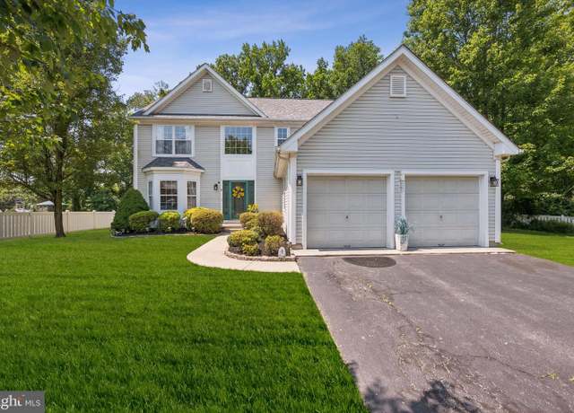 Property at 5 Hawkview Ct, Westville, NJ 08093, 3 beds, 2.5 baths